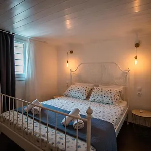  Apartament Athina's Little